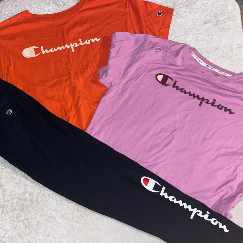 Champion lot Sz large
